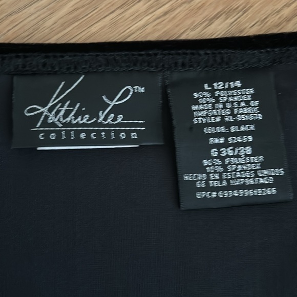 Kathy Lee Shrug - Picture 9 of 10